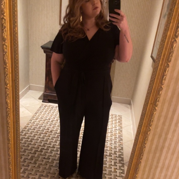 Meet your Posher, Joanna - Picture 2 of 2